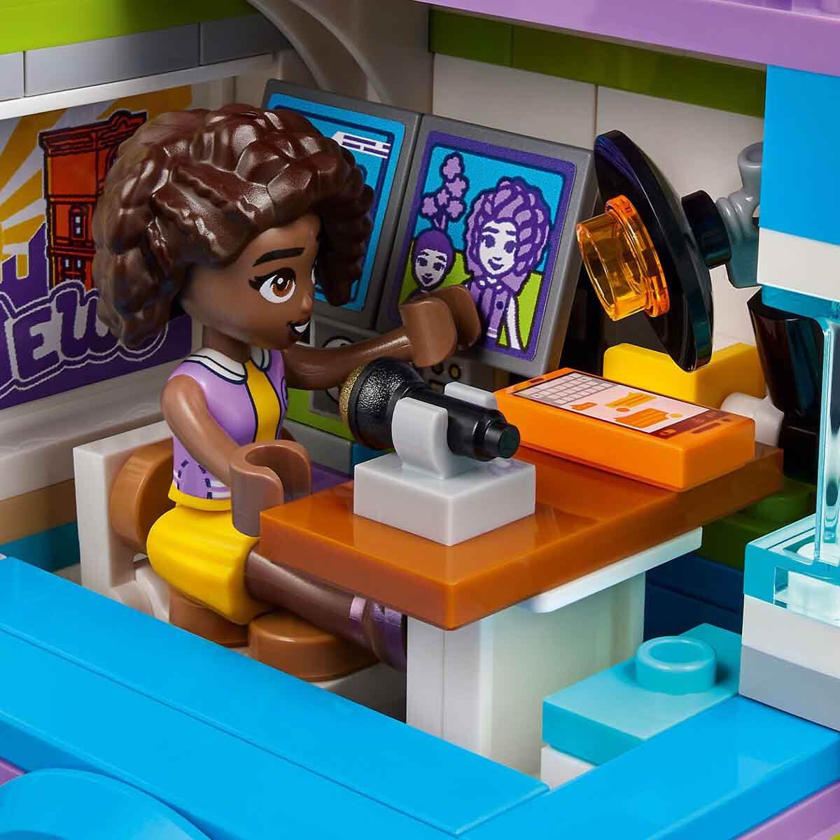 undefined - dd176_LEGO_Friends_Canli_Yayin_Araci_41749.jpg