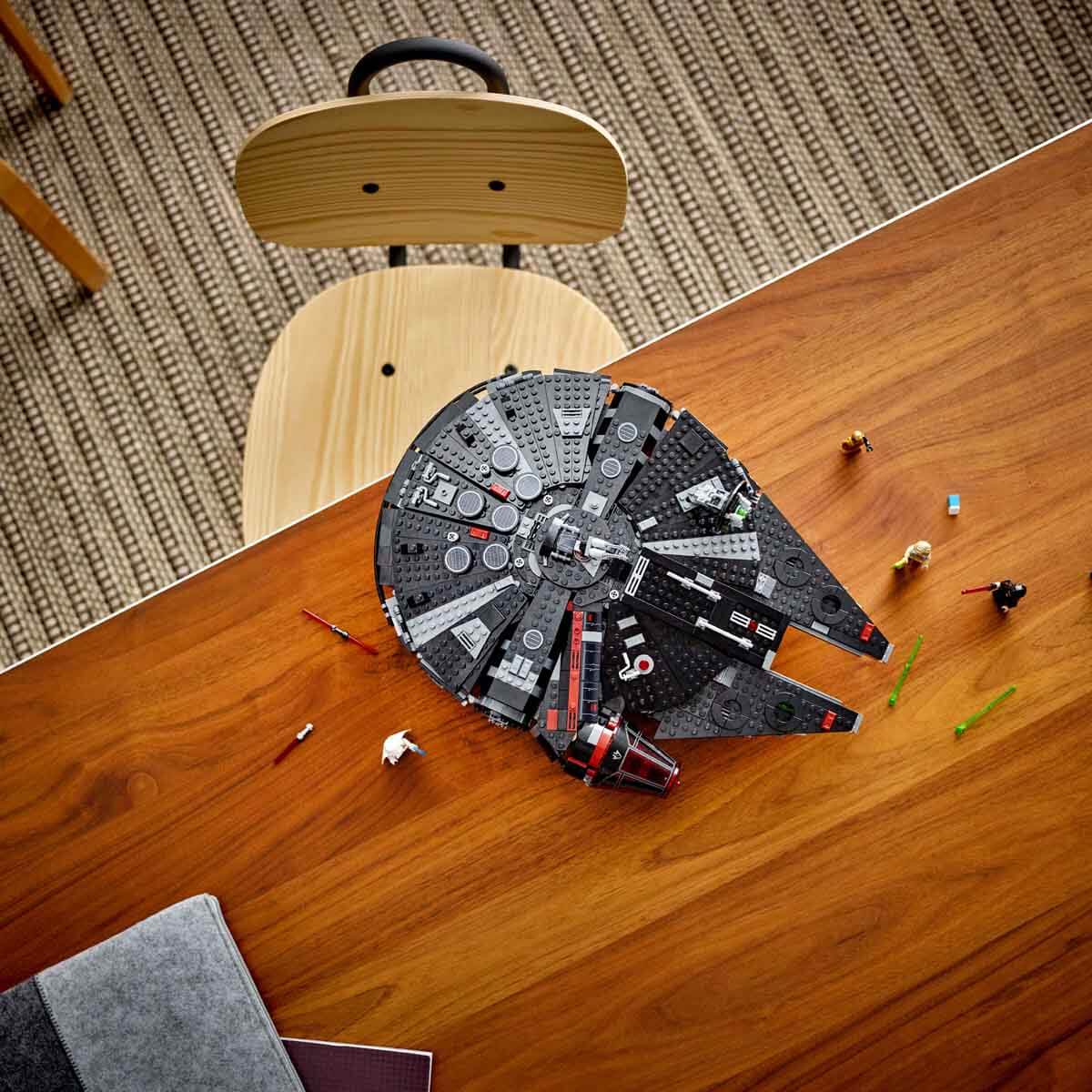 undefined - ded0b_LEGO_Star_Wars_Karanlik_Falcon_75389_.jpg
