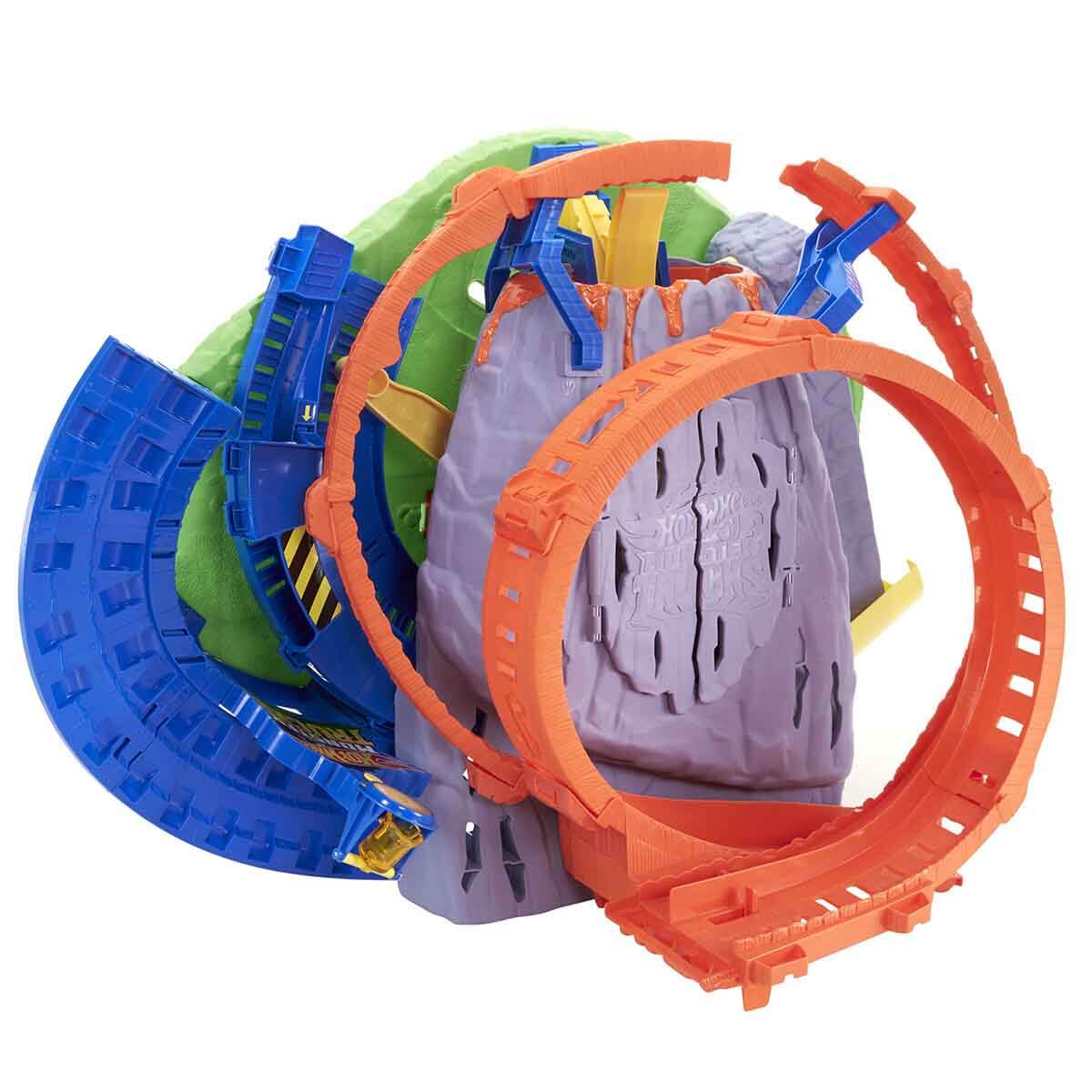 undefined - df3a7_Hot_Wheels_Monster_Trucks_Volkanik_Alanda_Macera_O.jpg