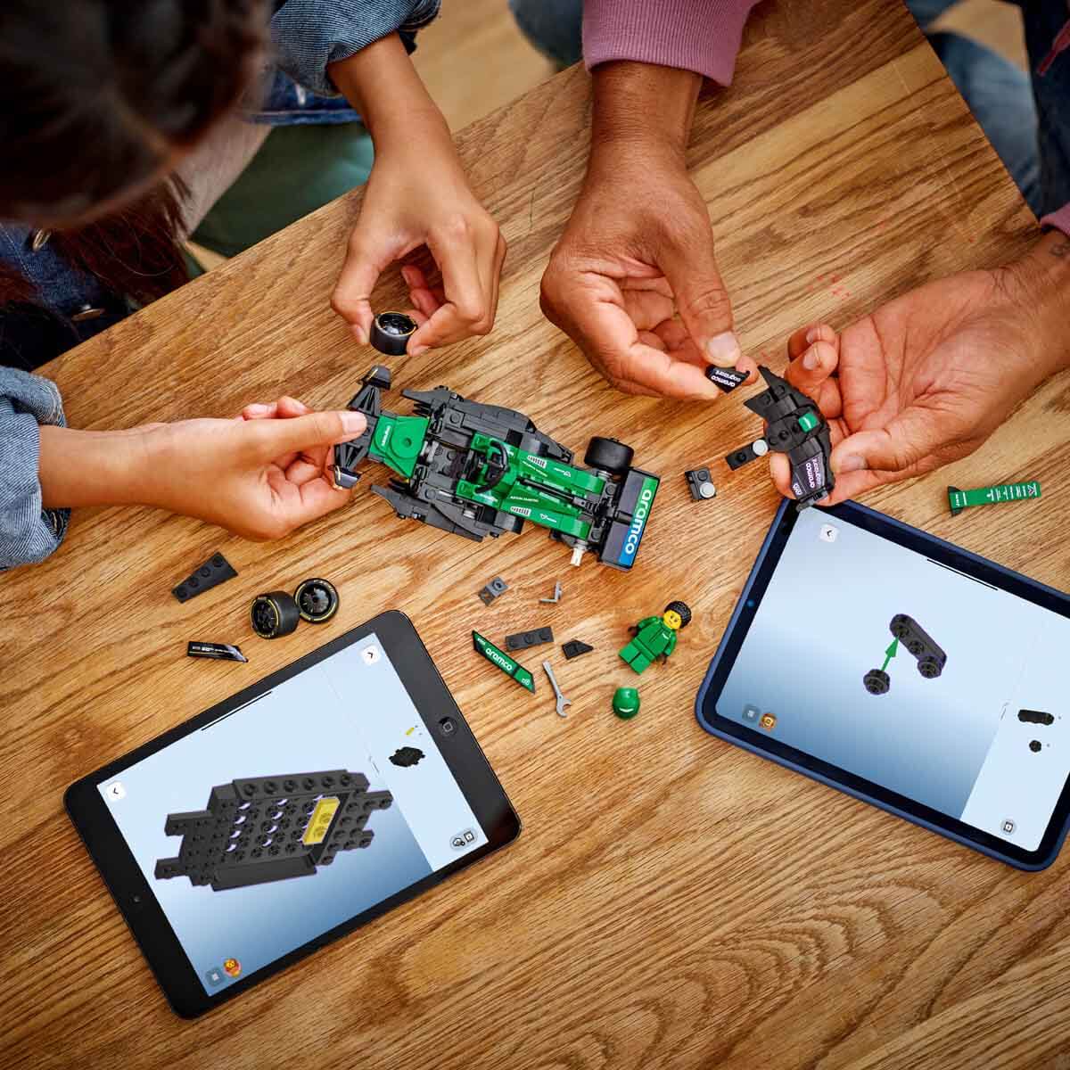 LEGO Speed Champions Aston Martin Aramco F1 AMR24 Yarış Arabası