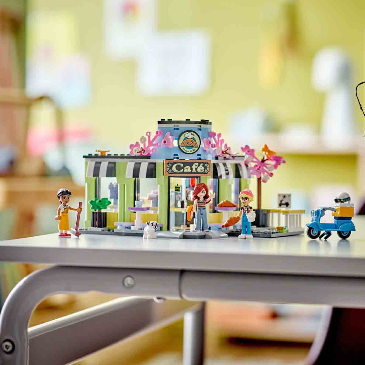 undefined - e0528_LEGO_Friends_Heartlake_City_Kafesi_42618_.jpg