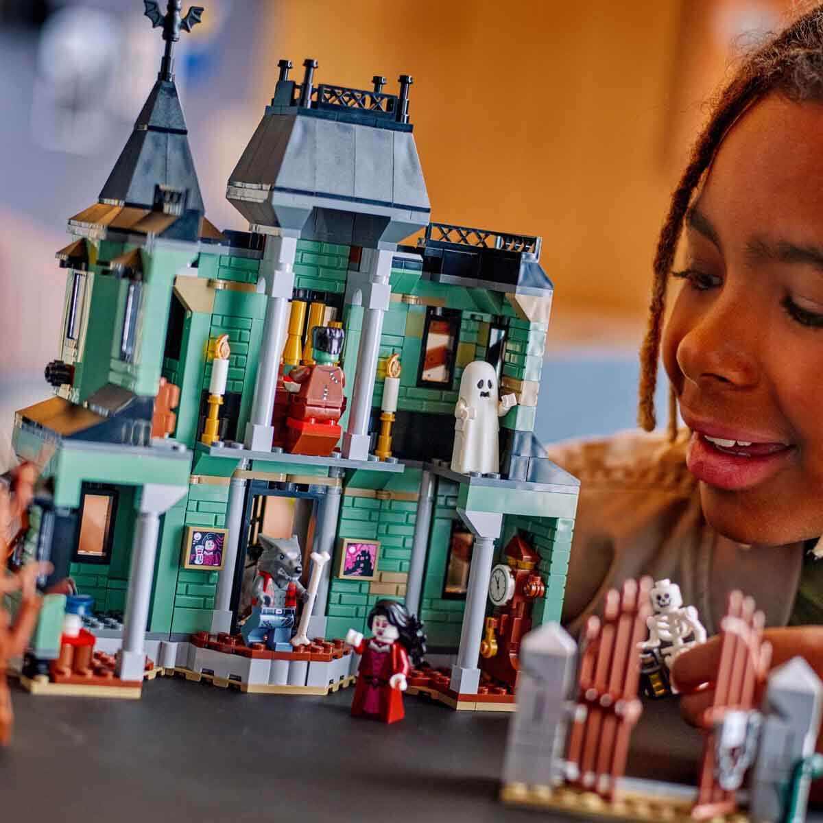undefined - e0558_LEGO_Creator_3u_1_Arada_Hayaletli_Kosk_31167_.jpg