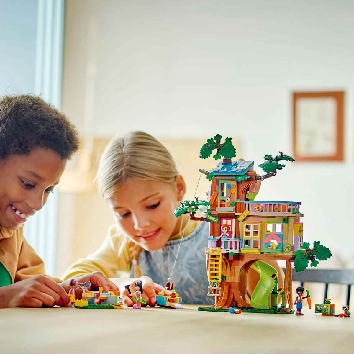 undefined - e21c1_LEGO_Friends_Arkadaslik_Agac_Ev_Bulusma_Yeri_42652.jpg
