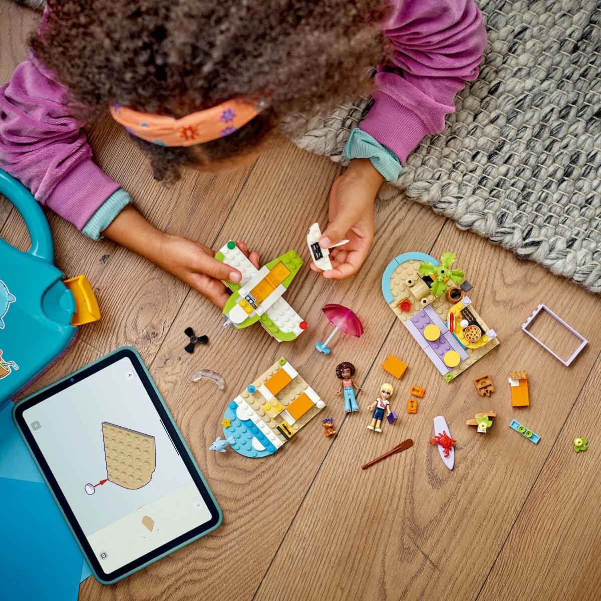 undefined - e2ac2_LEGO_Friends_Yaratici_Plaj_ve_Seyahat_Bavulu_42672.jpg
