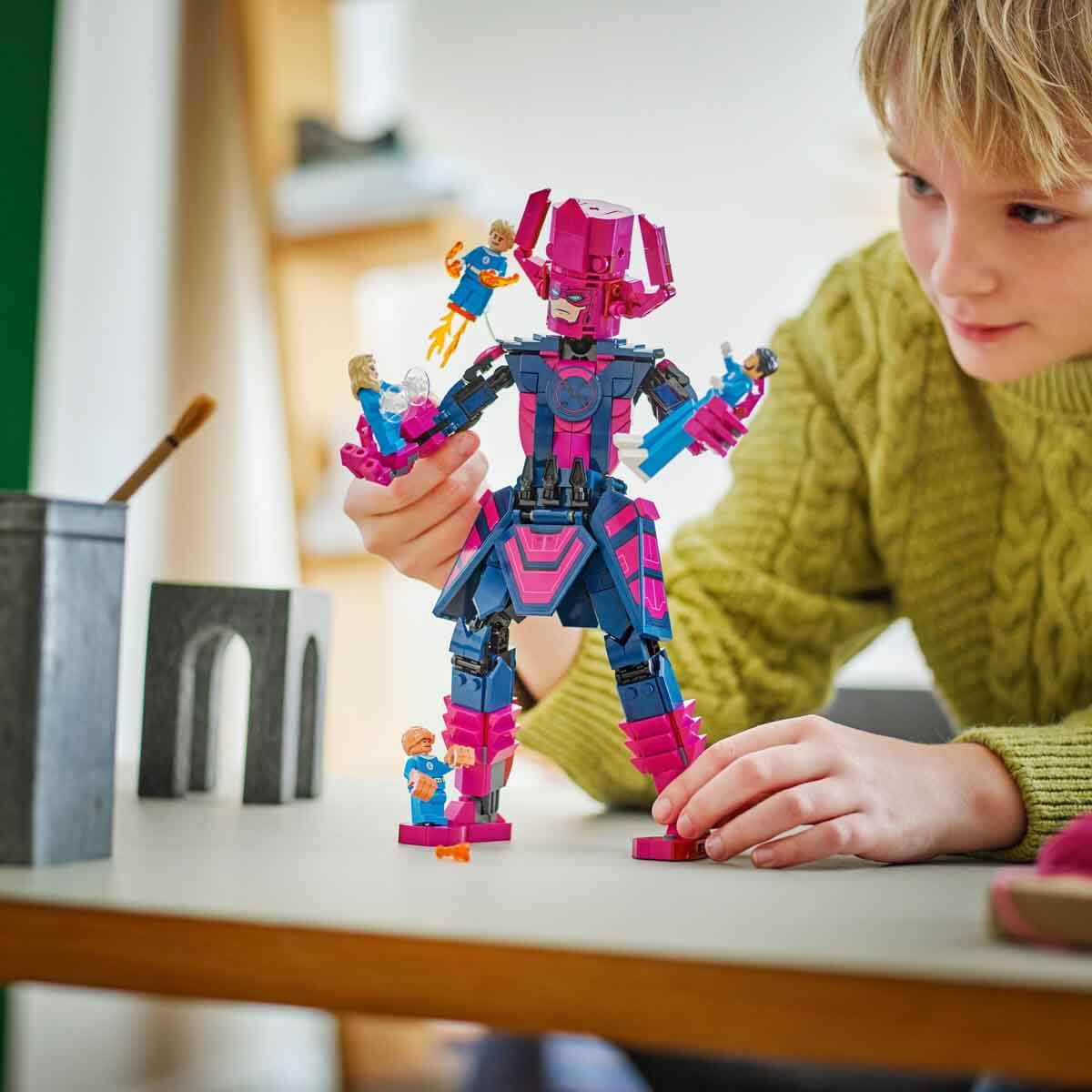 undefined - e2f20_LEGO_Marvel_Fantastik_Dortlu_Galactus_Yapim_Figuru.jpg