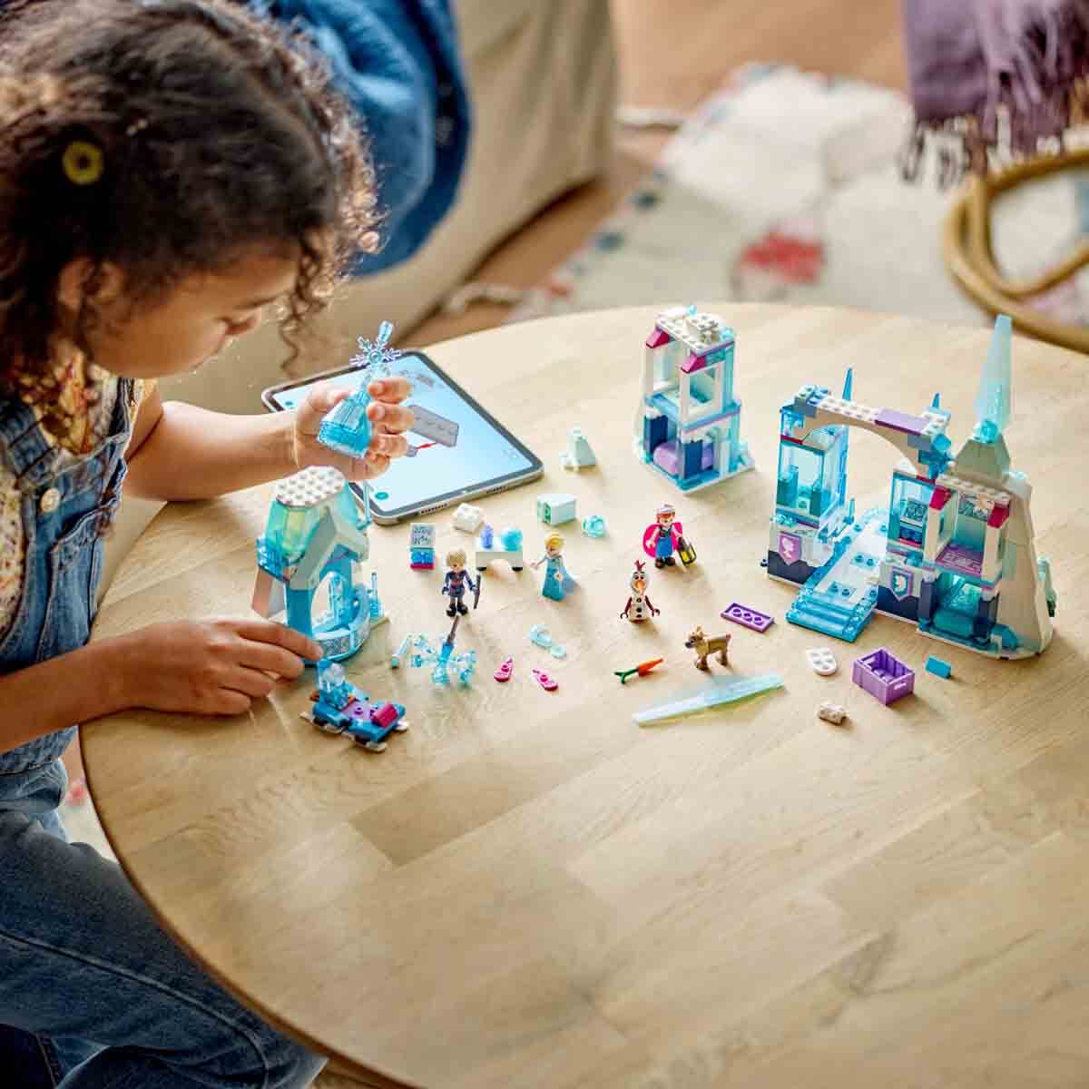 undefined - e3702_LEGO_Disney_Karlar_Ulkesi_Elsanin_Buz_Sarayi_43244.jpg