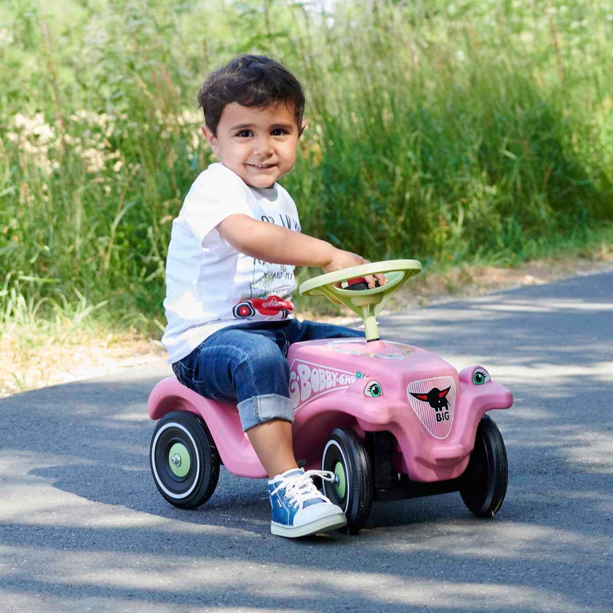 undefined - e7900_Bobby_Car_Classic_Flower_Bingit_Araba.jpg
