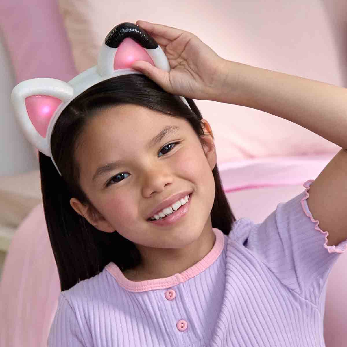 undefined - e7acd_Gabby___s_Dollhouse_Sesli_ve_Isikli_Kedi_Kulakli_T.jpg