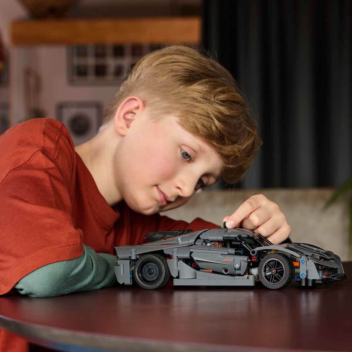 undefined - e9152_LEGO_Technic_Koenigsegg_Jesko_Absolut_Gri_Hiper_Ar.jpg