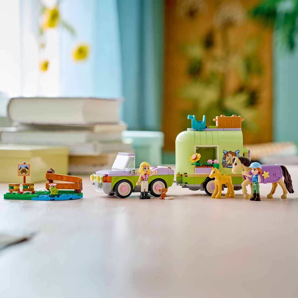 undefined - eb243_LEGO_Friends_At_ve_Tay_Romorku_42695_.jpg