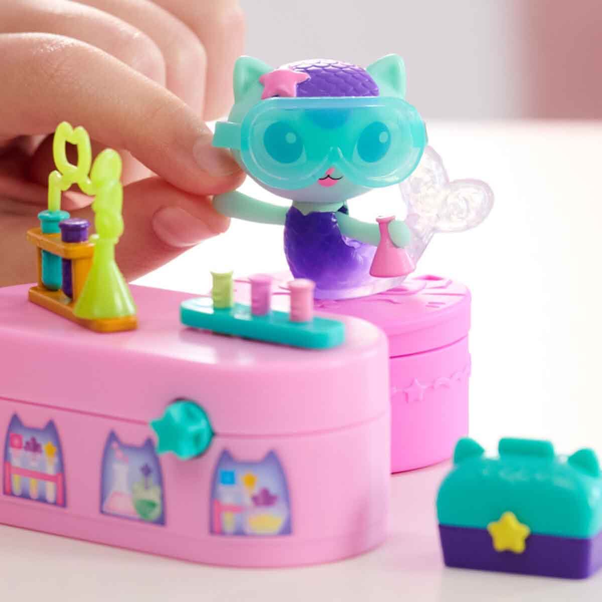 undefined - eb60c_Gabbys_Dollhouse_Bobble_Kitty_Oyun_Seti_.jpg