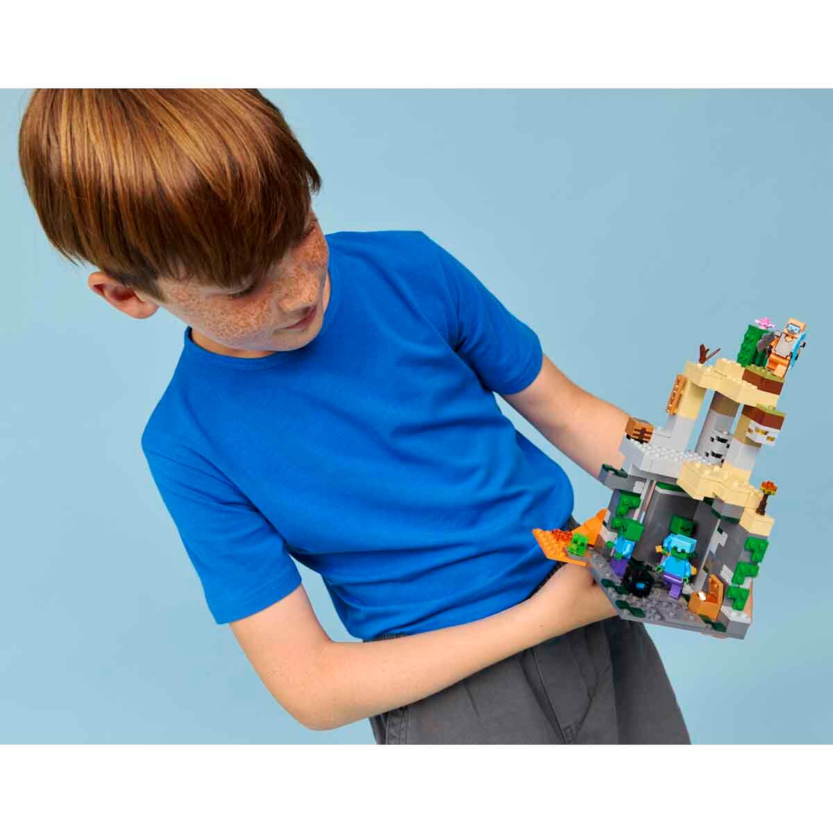 undefined - edb8d_LEGO_Minecraft_Zombi_Zindani_21587_.jpg