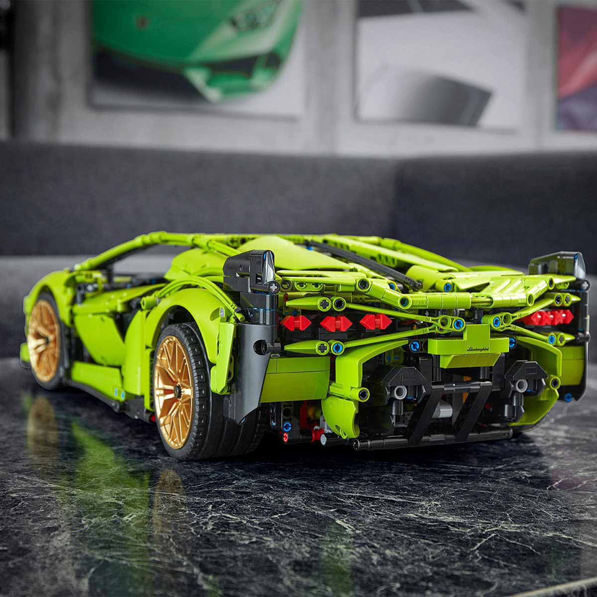 undefined - edb97_LEGO_Technic_Lamborghini_Sian_FKP_37_42115.jpg