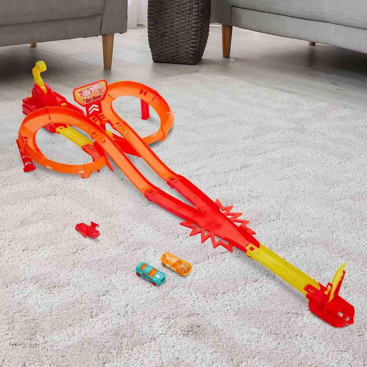 undefined - eeb18_Hot_Wheels_Hot_Ones_Otoyol_Oyun_Seti_JFD11.jpg