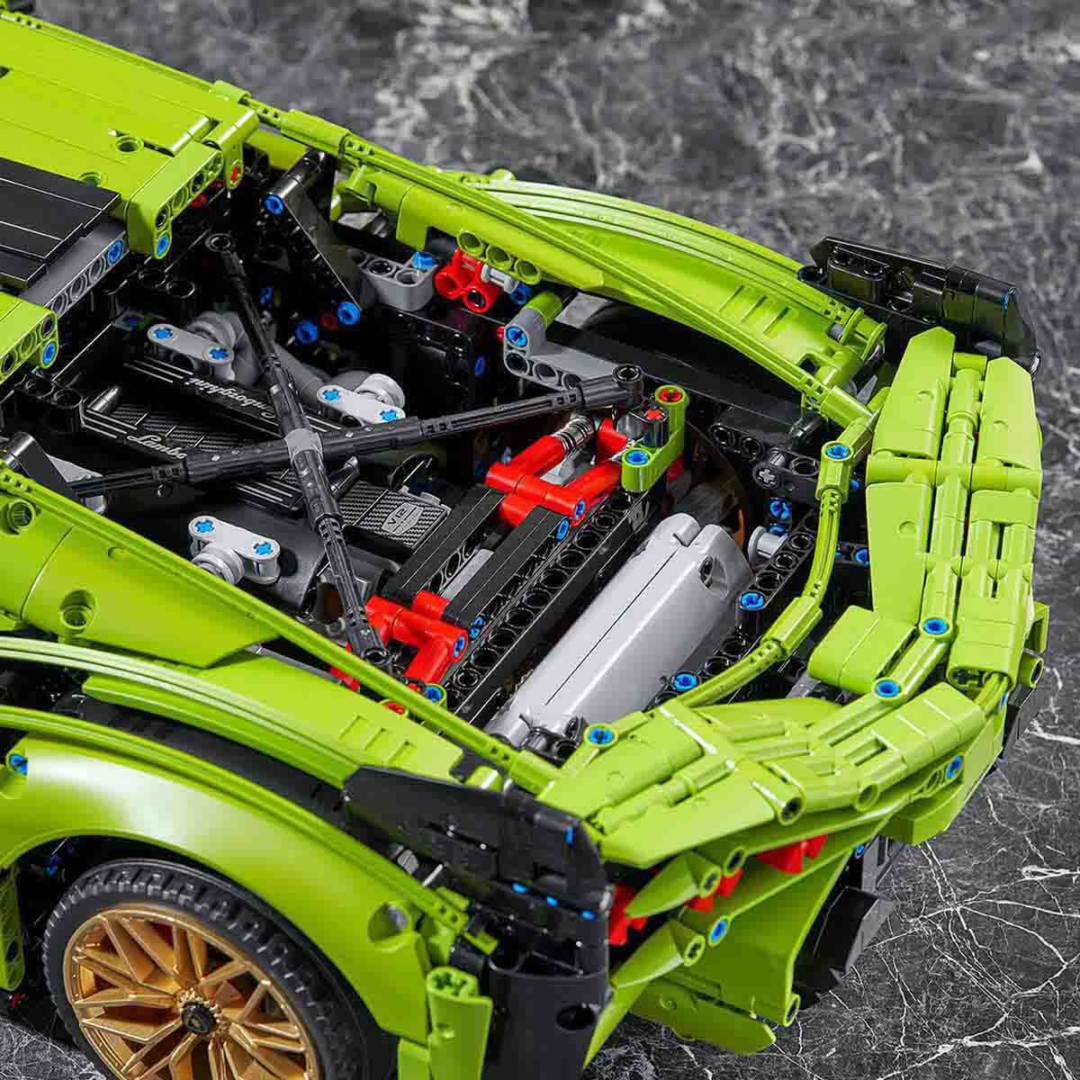 undefined - ef031_LEGO_Technic_Lamborghini_Sian_FKP_37_42115.jpg