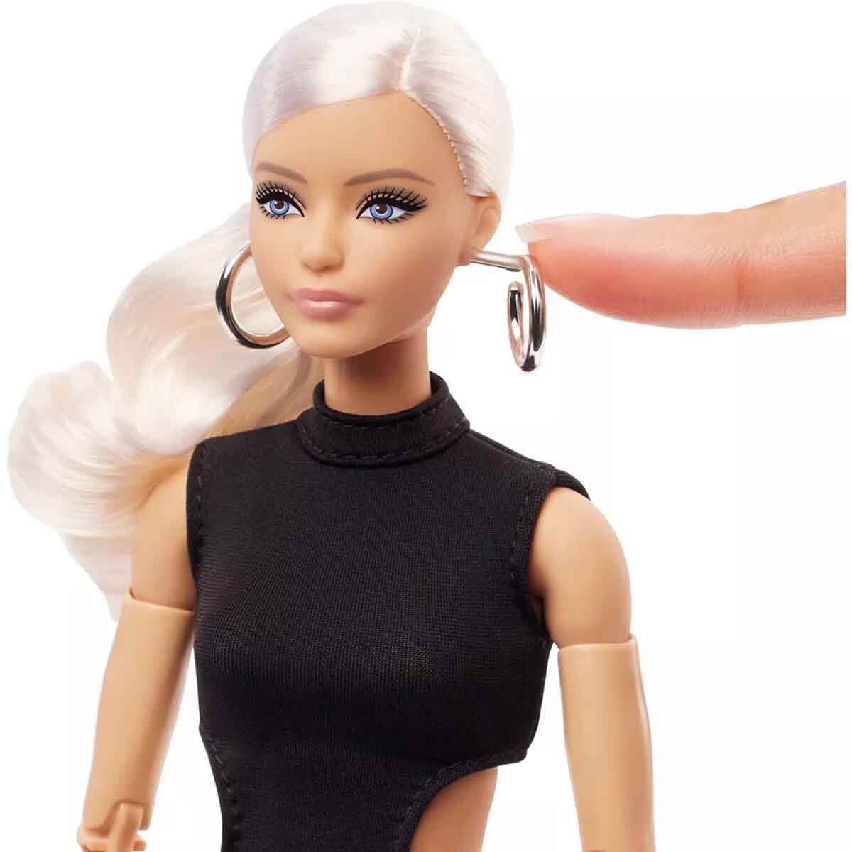 undefined - efc35_Barbie_Basics_Ikonik_Koleksiyon_Bebegi_Model_02_JB.jpg