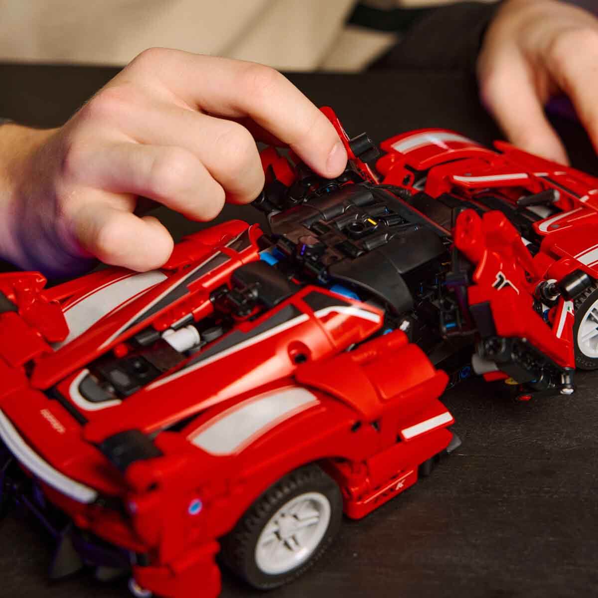 undefined - f0c73_LEGO_Technic_Ferrari_FXX_K_42212_.jpg
