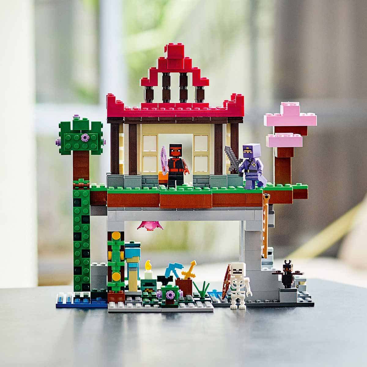 undefined - f2ad4_LEGO_Minecraft_Egitim_Alani_21183.jpg