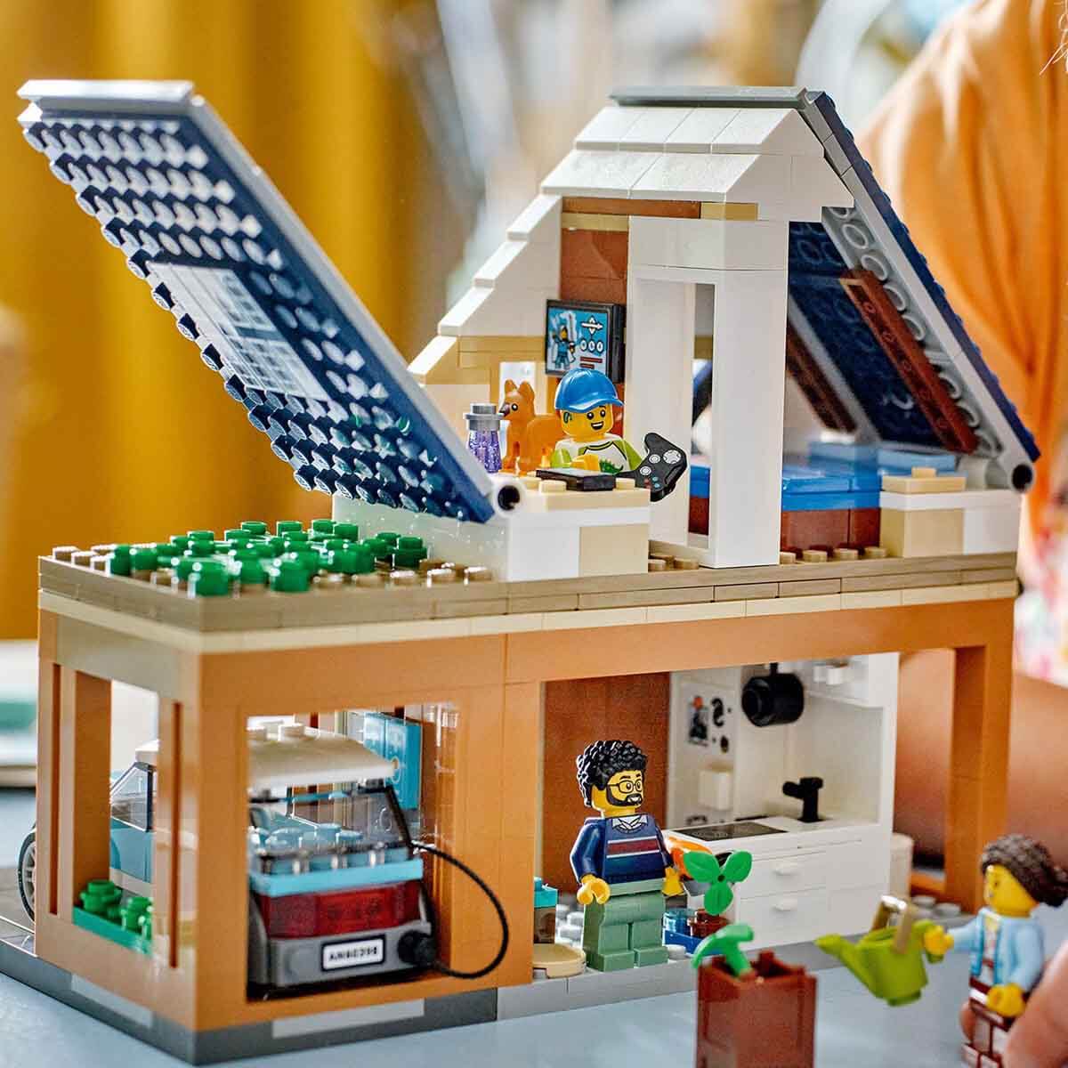 undefined - f3726_LEGO_City_Aile_Evi_ve_Elektrikli_Araba_60398.jpg