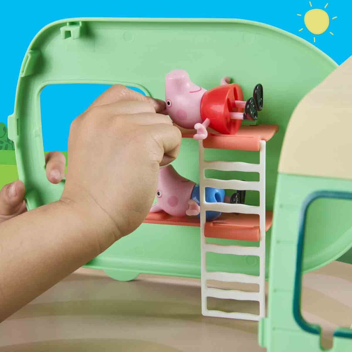 undefined - f7ba0_Peppa_Pig_Three_Little_Piggies_Karavan_Oyun_Seti.jpg