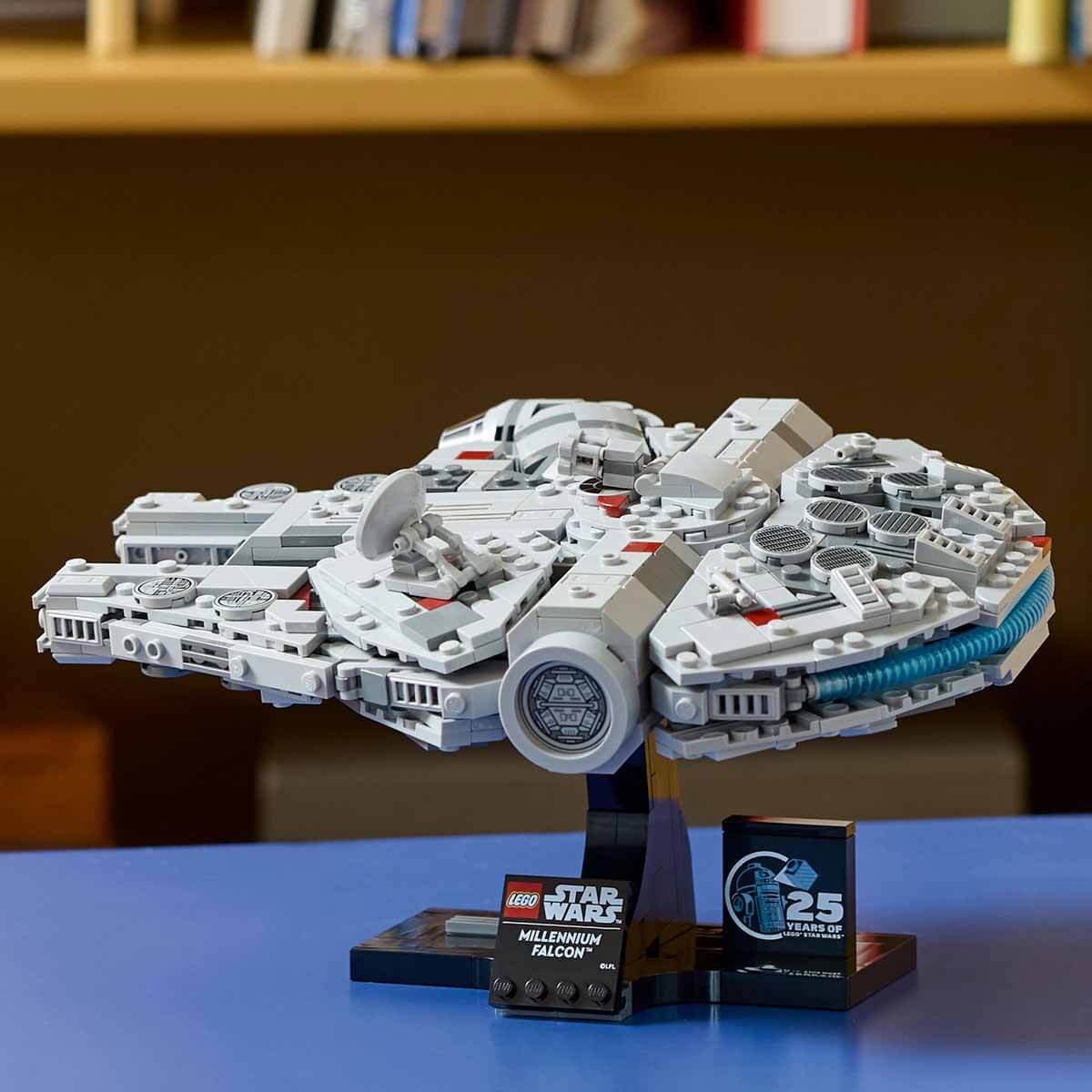 undefined - f9daf_LEGO_Star_Wars_Millennium_Falcon_75375_.jpg