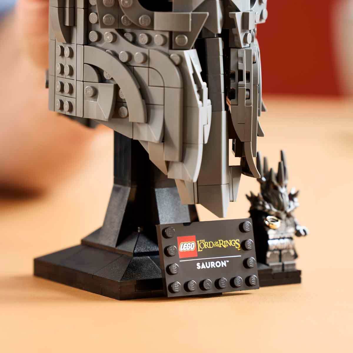 undefined - f9e40_LEGO_Icons_Yuzuklerin_Efendisi_Sauronun_Migferi_11.jpg