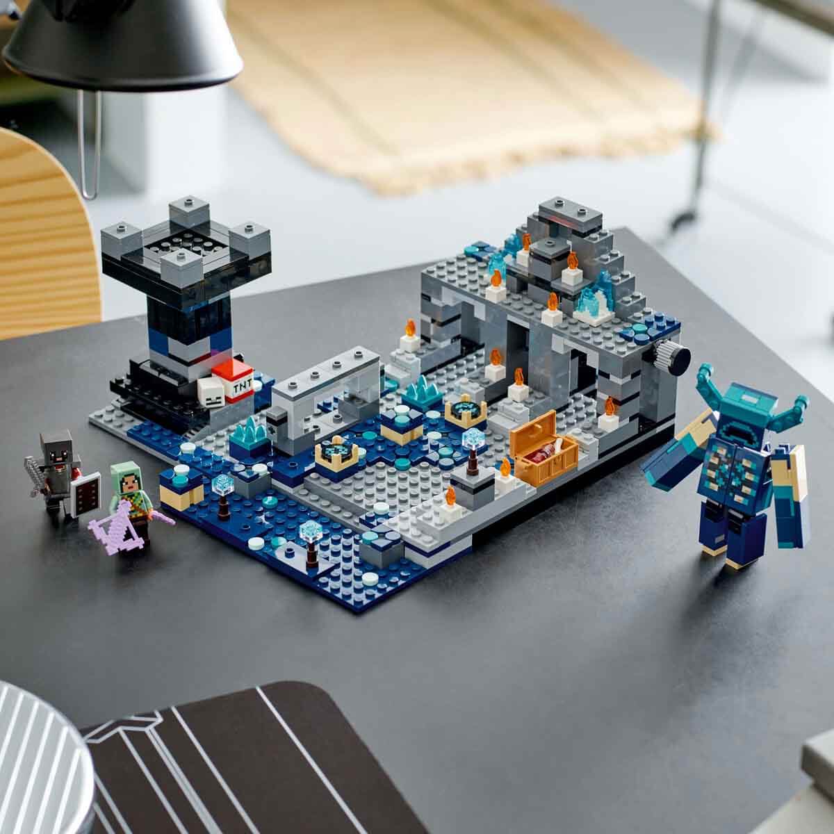 undefined - fb8d0_LEGO_Minecraft_Zifiri_Derinlikler_Savasi_21246_.jpg