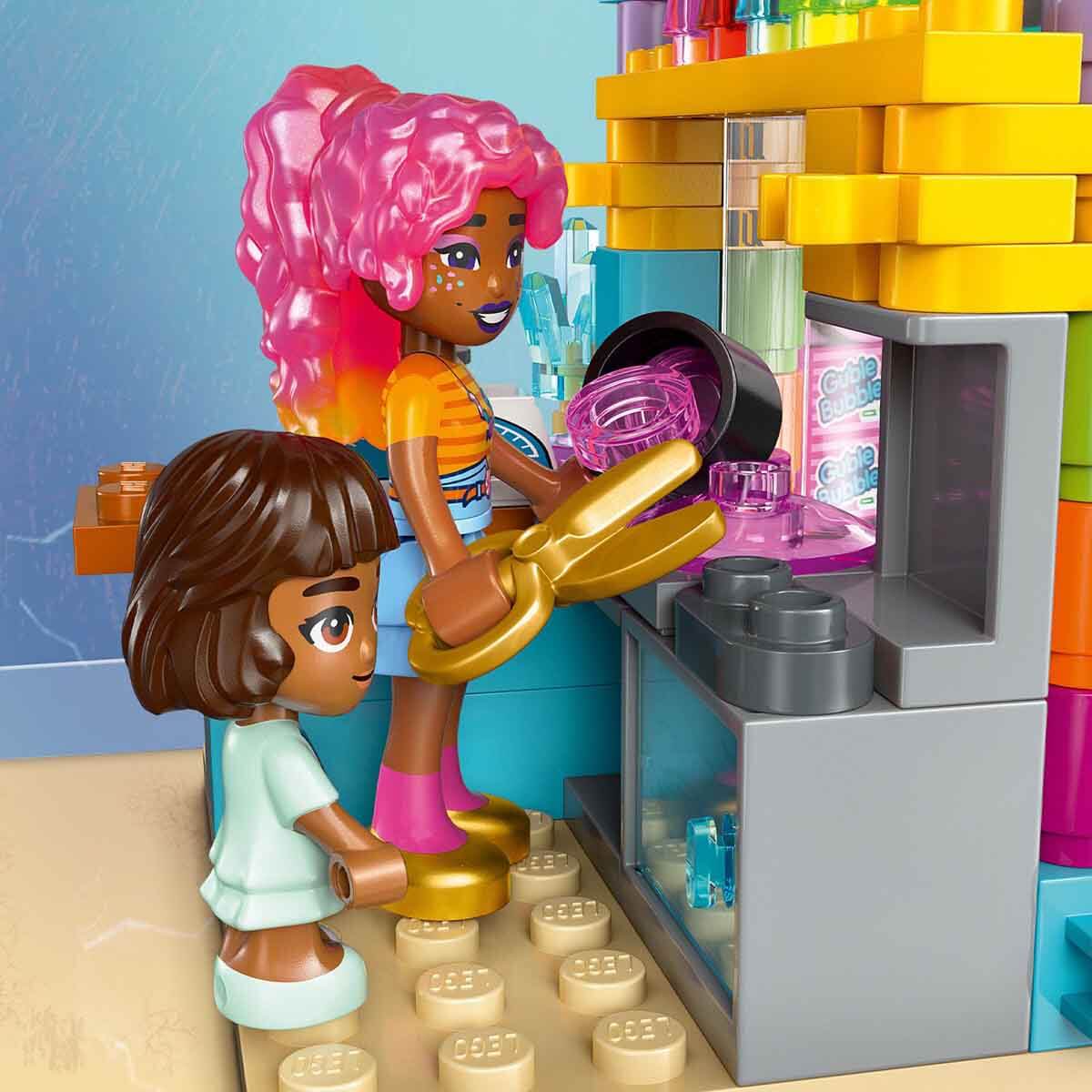 undefined - fc0e5_LEGO_Friends_Heartlake_City_Sekerci_Dukkani_42649.jpg