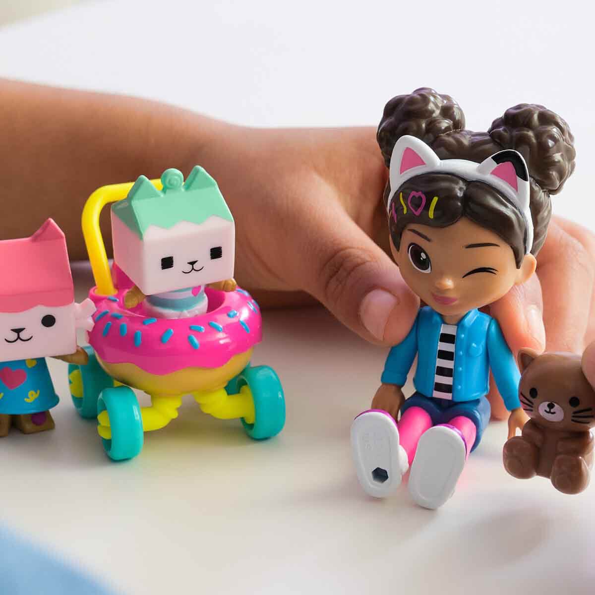 undefined - fc714_Gabbys_Dollhouse_Kedi_Bakimi_Figur_Seti_.jpg