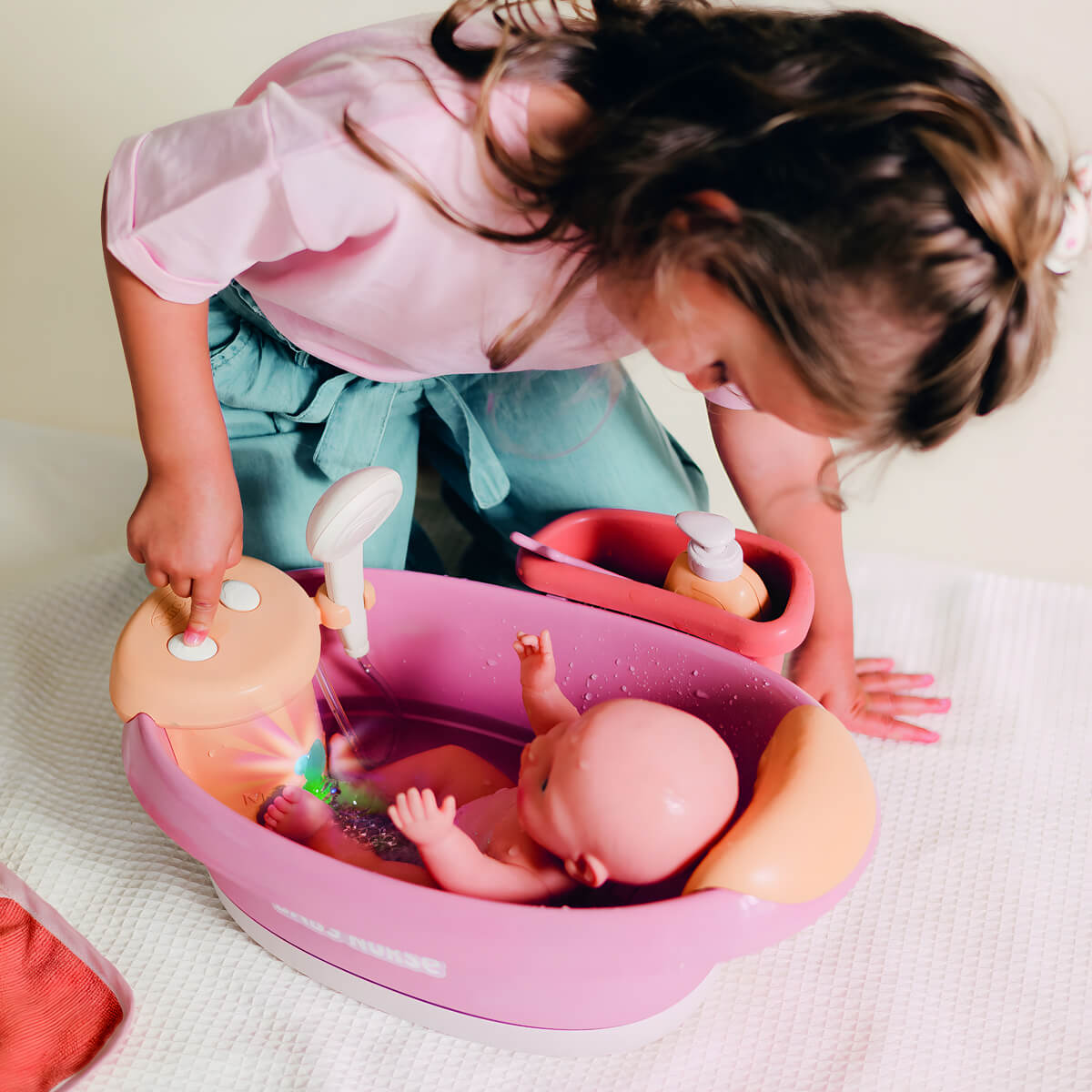 undefined - fe1b8_Isikli_Baby_Nurse_Banyo_Seti.jpg