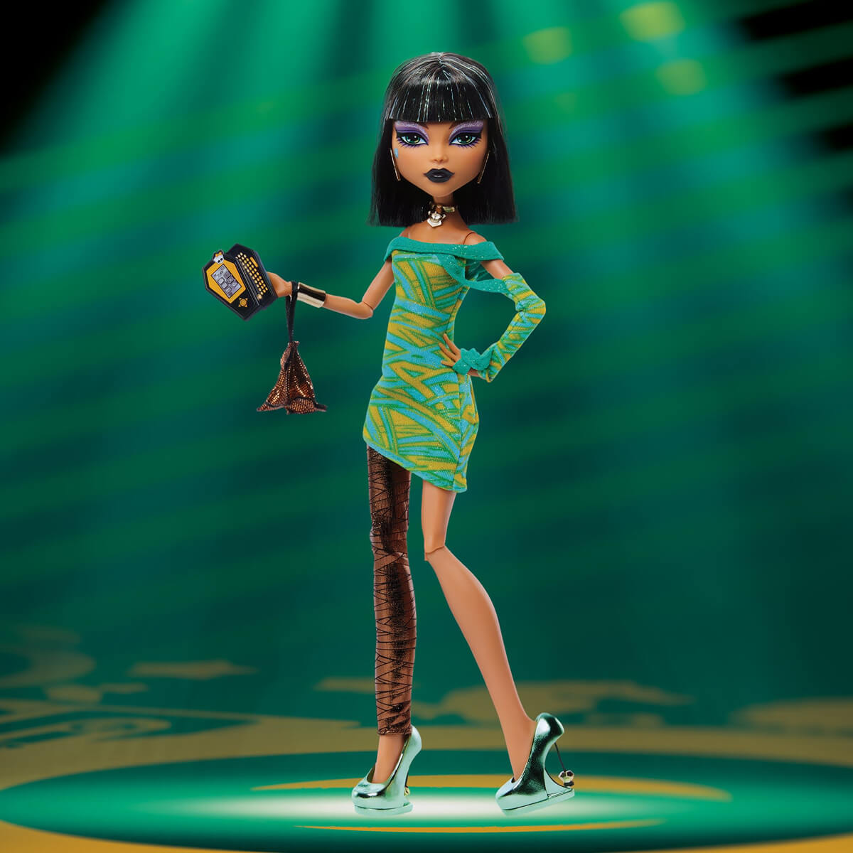 undefined - fe84c_Monster_High_Dawn_of_the_Dance_Cleo_Bebek_JKM47.jpg