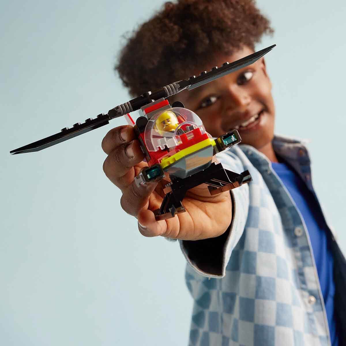 undefined - fece0_LEGO_City_Itfaiye_Kurtarma_Helikopteri_60411_.jpg