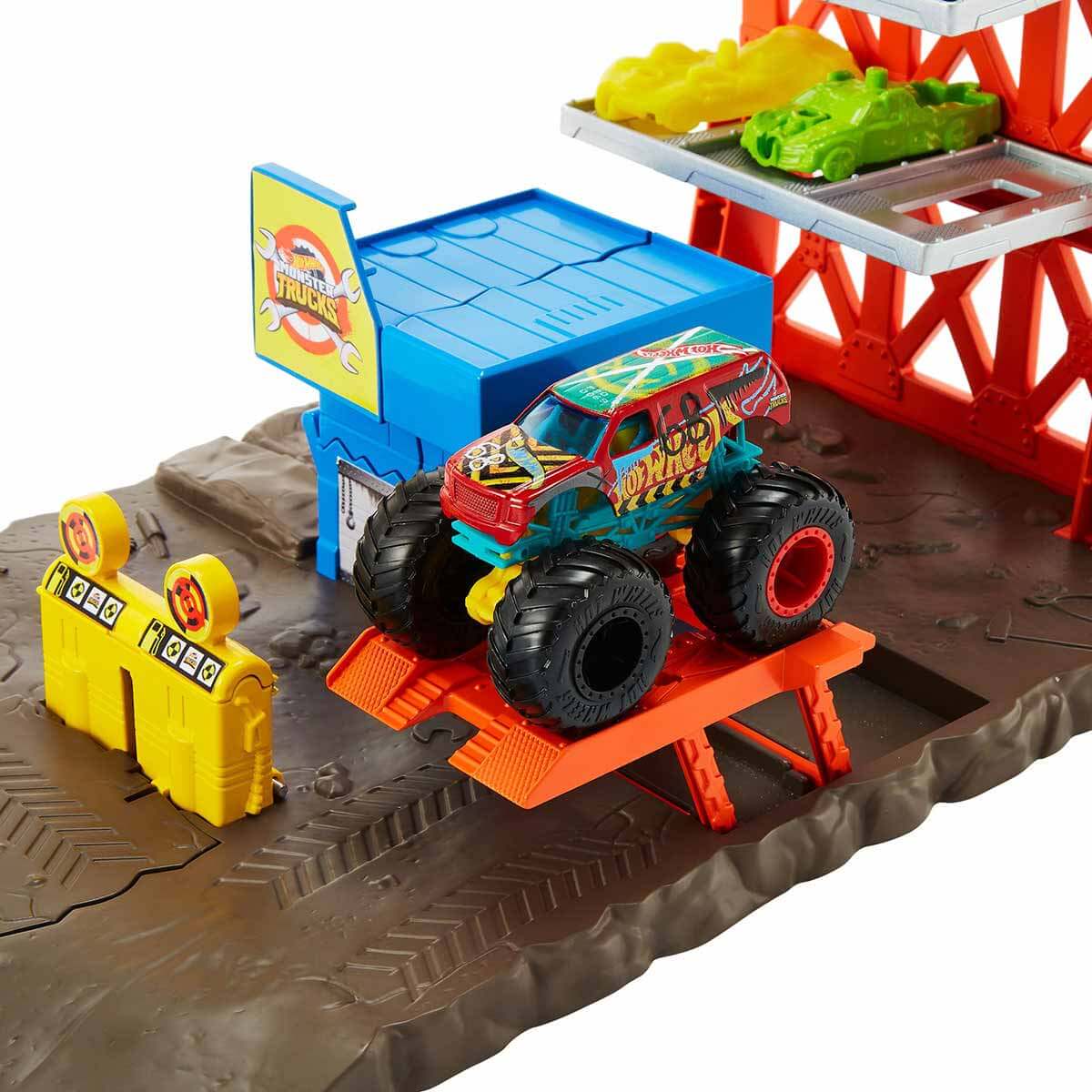 undefined - ff590_Hot_Wheels_Monster_Trucks_Patlama_Istasyonu_Oyun_S.jpg